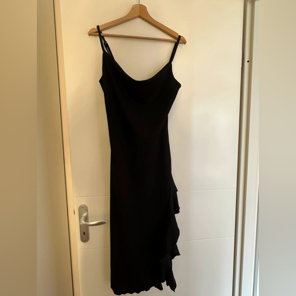 Elegant Black Dress